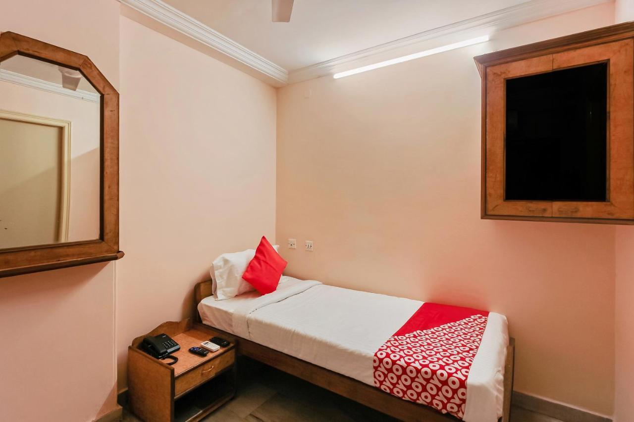 Oyo 23191 Flagship Hotel Raj Madan Ameerpet Haidarábád Kültér fotó